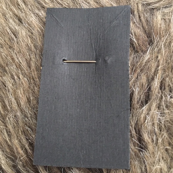 Vintage new old stock enamel 18kt plated brooch - Picture 6 of 7